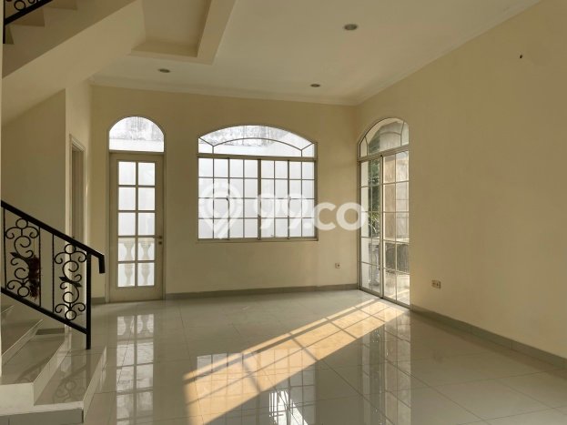 Jarang Ada! Rumah Sewa 3 Kamar Bagus Siap Huni Green Lake City Jarang Ada! Rumah Sewa 3 Kamar Bagus Siap Huni Green Lake City