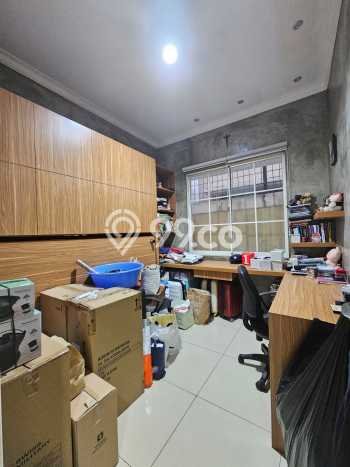 Dijual Rumah Mewah Elegan Dengan View Eksklusif di Green Lake City, Jakarta Barat Dijual Rumah Mewah Elegan Dengan View Eksklusif di Green Lake City, Jakarta Barat