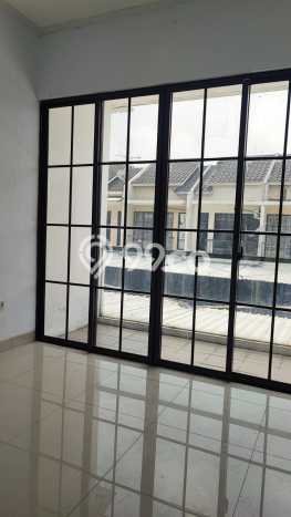 Rumah Disewakan Jakarta Barat LT 48m2 LB 76m2 Kawasan Green Lake City Rumah Disewakan Jakarta Barat LT 48m2 LB 76m2 Kawasan Green Lake City