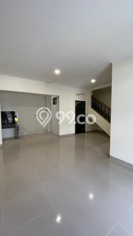 Disewakan! Rumah 4 Kamar Tidur &
3 Kamar Mandi di Gading Serpong, Tangerang Disewakan! Rumah 4 Kamar Tidur &
3 Kamar Mandi di Gading Serpong, Tangerang