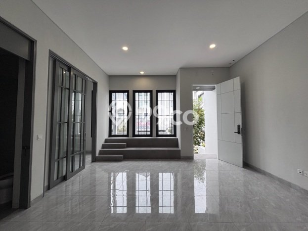 Disewakan! Rumah 3 Kamar Tidur &
3 Kamar Mandi di Gading Serpong, Tangerang Disewakan! Rumah 3 Kamar Tidur &
3 Kamar Mandi di Gading Serpong, Tangerang