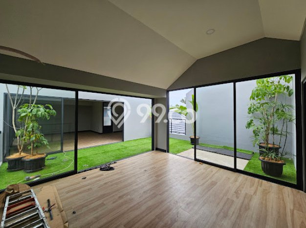 Hunian Mewah LB 400m2 Siap Huni Desain Elegan di BSD The Green, Tangerang Hunian Mewah LB 400m2 Siap Huni Desain Elegan di BSD The Green, Tangerang