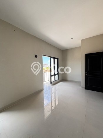 For Sale Rumah 3 Kamar Lokasi Ideal Bagus dan Strategis di Somba Opu For Sale Rumah 3 Kamar Lokasi Ideal Bagus dan Strategis di Somba Opu