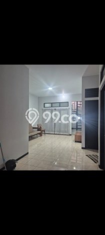 Disewakan Segera Rumah Kondisi Baik di Kawasan Antapani, Bandung Disewakan Segera Rumah Kondisi Baik di Kawasan Antapani, Bandung