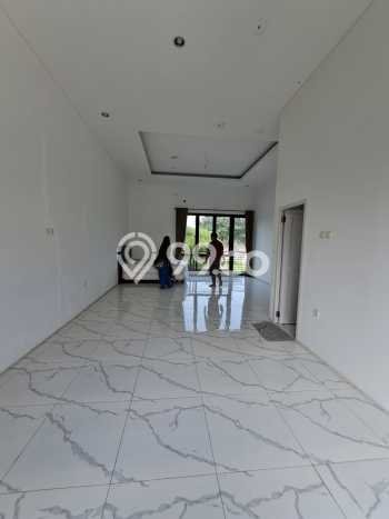 Rumah Mewah LB 240m2 Siap Pakai Desain Elegan di Pondok Cabe, Tangerang Rumah Mewah LB 240m2 Siap Pakai Desain Elegan di Pondok Cabe, Tangerang