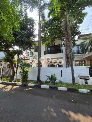 Jarang Ada! Rumah Sewa 4 Kamar Bagus Siap Huni Lebak Bulus Jarang Ada! Rumah Sewa 4 Kamar Bagus Siap Huni Lebak Bulus