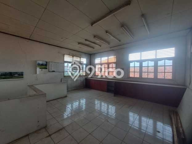 Untuk Dijual! Pabrik di Cilangkap Depok LT 1050m2 / LB 432m2 Kawasan Strategis Untuk Dijual! Pabrik di Cilangkap Depok LT 1050m2 / LB 432m2 Kawasan Strategis