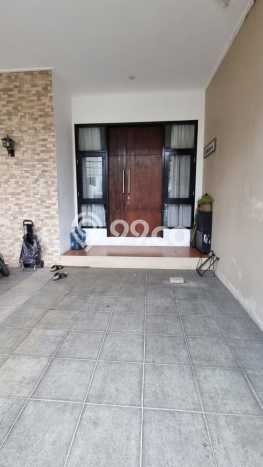 Rumah Strategis Minimalis Lb 90m2 di Ciputat Timur, Tangerang Selatan Rumah Strategis Minimalis Lb 90m2 di Ciputat Timur, Tangerang Selatan