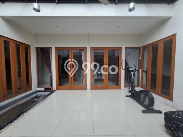 Rumah Eksklusif Siap Huni LT 256m2 di BSD, Tangerang Selatan Rumah Eksklusif Siap Huni LT 256m2 di BSD, Tangerang Selatan
