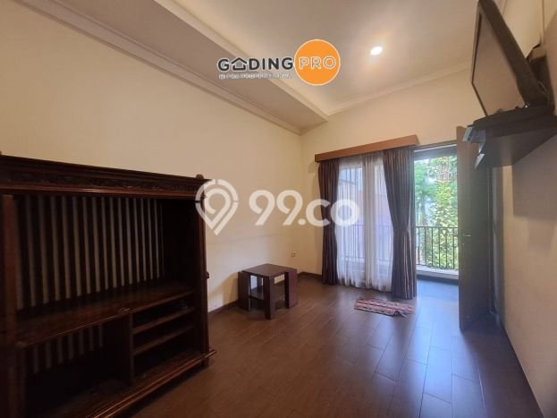 Rumah Eksklusif Siap Huni LT 256m2 di BSD, Tangerang Selatan Rumah Eksklusif Siap Huni LT 256m2 di BSD, Tangerang Selatan