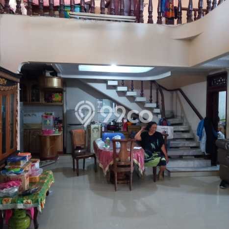 For Sale Rumah 7 Kamar Lokasi Ideal Nyaman dan Strategis di Cengkareng For Sale Rumah 7 Kamar Lokasi Ideal Nyaman dan Strategis di Cengkareng