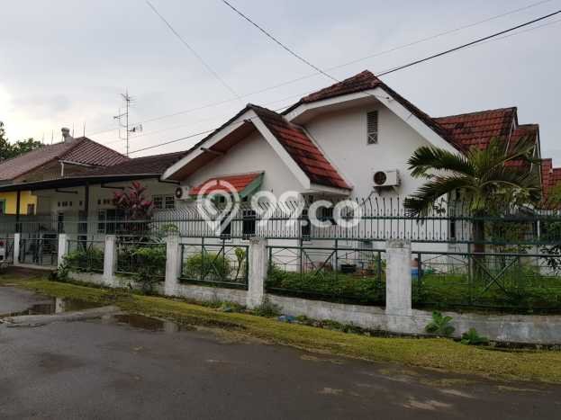 Hunian Mewah LB 320m2 Siap Huni Desain Elegan di BSD, Tangerang Hunian Mewah LB 320m2 Siap Huni Desain Elegan di BSD, Tangerang
