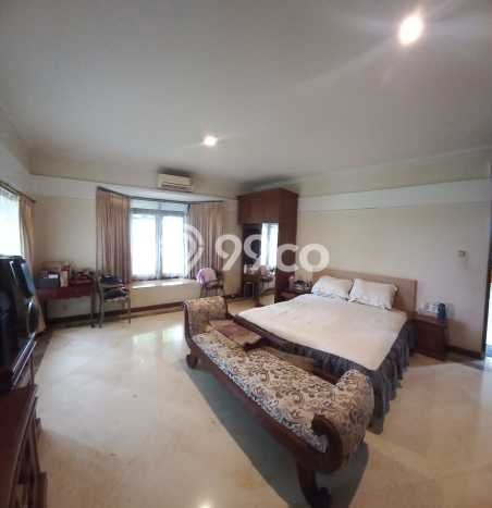 Dijual Rumah Mewah Megah Dengan View Cantik di Bintaro, Jakarta Selatan Dijual Rumah Mewah Megah Dengan View Cantik di Bintaro, Jakarta Selatan