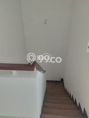 Jual Rumah Luas Elegan Dengan View Cantik di Bintaro, Tangerang Selatan Jual Rumah Luas Elegan Dengan View Cantik di Bintaro, Tangerang Selatan