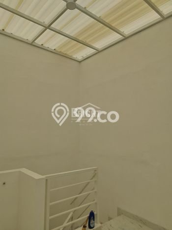 Jual Rumah Luas Elegan Dengan View Cantik di Bintaro, Tangerang Selatan Jual Rumah Luas Elegan Dengan View Cantik di Bintaro, Tangerang Selatan