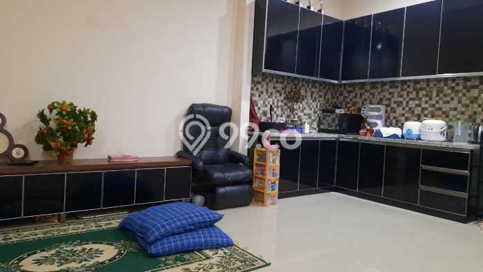 For Sale Rumah 5 Kamar Lokasi Strategis Bagus dan Strategis di Ciputat For Sale Rumah 5 Kamar Lokasi Strategis Bagus dan Strategis di Ciputat