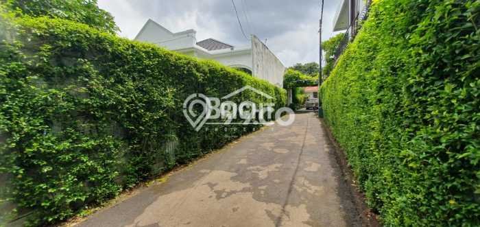 Rumah Luxury Modern Siap Huni di Kemang Jakarta Selatan Rumah Luxury Modern Siap Huni di Kemang Jakarta Selatan