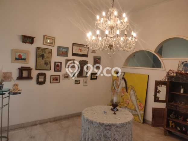 Rumah Luxury di Jakarta Selatan Strategis Kondisi Baik Rumah Luxury di Jakarta Selatan Strategis Kondisi Baik