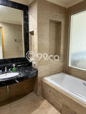 Dijual Segera Apartemen Eksklusif 3 Kamar di Senayan, Jakarta Pusat Dijual Segera Apartemen Eksklusif 3 Kamar di Senayan, Jakarta Pusat