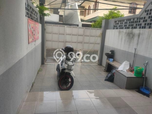 Unit Ruko Dijual di Jakarta Barat LT 60m2 & LB 70m2 Unit Ruko Dijual di Jakarta Barat LT 60m2 & LB 70m2
