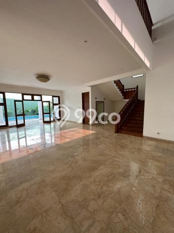 For Sale Hunian Mewah Klasik di Jakarta Selatan For Sale Hunian Mewah Klasik di Jakarta Selatan