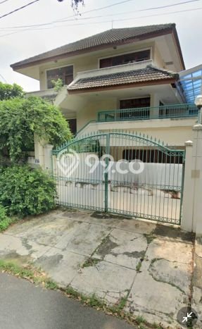 Hunian Mewah LB 400m2 Siap Huni Desain Elegan di Pondok Indah, Jakarta Selatan Hunian Mewah LB 400m2 Siap Huni Desain Elegan di Pondok Indah, Jakarta Selatan