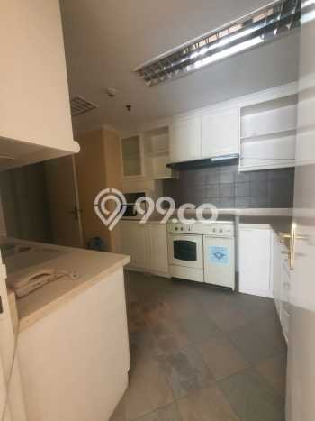 Siap Huni Apartemen Prestisius di Pondok Indah 4 Kamar & 4 Kamar Mandi Siap Huni Apartemen Prestisius di Pondok Indah 4 Kamar & 4 Kamar Mandi