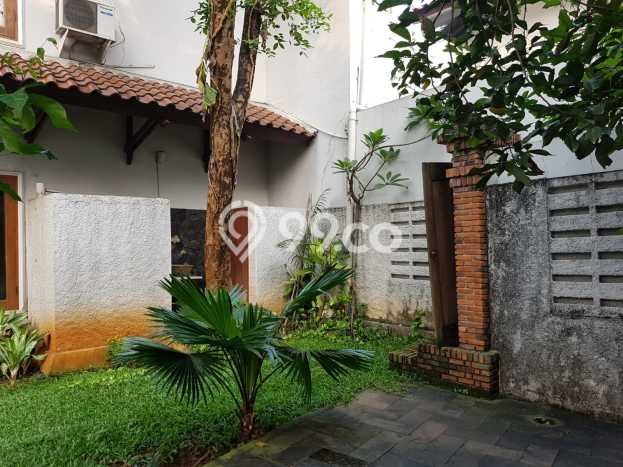 Jual Rumah Luas Megah Dengan View Eksklusif di Pondok Indah, Jakarta Selatan Jual Rumah Luas Megah Dengan View Eksklusif di Pondok Indah, Jakarta Selatan