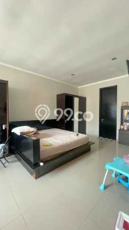 Rumah Elit LB 250m2 Siap Pakai Desain Elegan di Bintaro, Tangerang Selatan Rumah Elit LB 250m2 Siap Pakai Desain Elegan di Bintaro, Tangerang Selatan