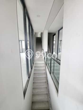 Unit Ruko Dijual di Tangerang Selatan LT 111m2 & LB 219m2 Unit Ruko Dijual di Tangerang Selatan LT 111m2 & LB 219m2
