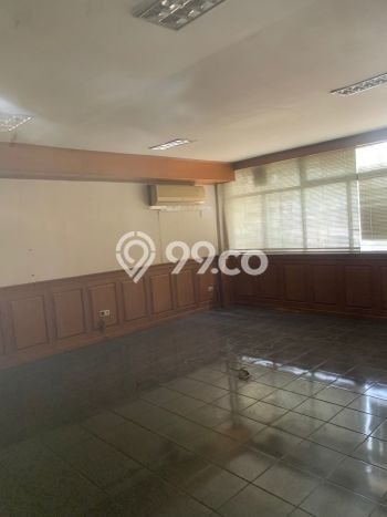 Gudang untuk Disewa di Pusat Tangerang Luas Bangunan 5000m2 Gudang untuk Disewa di Pusat Tangerang Luas Bangunan 5000m2