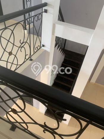 Rumah Luxury Modern Tanpa Renovasi di BSD Griya Loka Tangerang Rumah Luxury Modern Tanpa Renovasi di BSD Griya Loka Tangerang