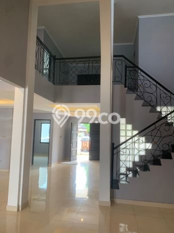 Rumah Luxury Modern Tanpa Renovasi di BSD Griya Loka Tangerang Rumah Luxury Modern Tanpa Renovasi di BSD Griya Loka Tangerang