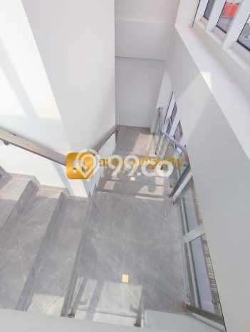 Unit Kantor Dijual di Jakarta Timur LT 279m2 & LB 726m2 Unit Kantor Dijual di Jakarta Timur LT 279m2 & LB 726m2