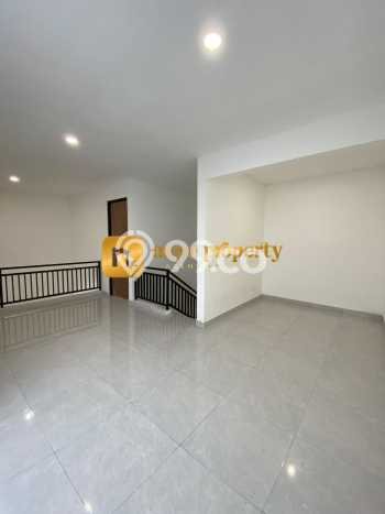 Jual Rumah Bagus Siap Huni LB 232m2 di Jagakarsa, Jakarta Selatan Jual Rumah Bagus Siap Huni LB 232m2 di Jagakarsa, Jakarta Selatan