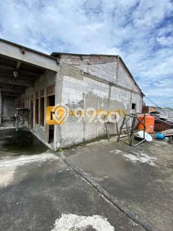 Dijual Kost Strategis di Kramat Jati, Jakarta Timur 10 KT, 10 KM, Luas Bangunan 300m2 Dijual Kost Strategis di Kramat Jati, Jakarta Timur 10 KT, 10 KM, Luas Bangunan 300m2