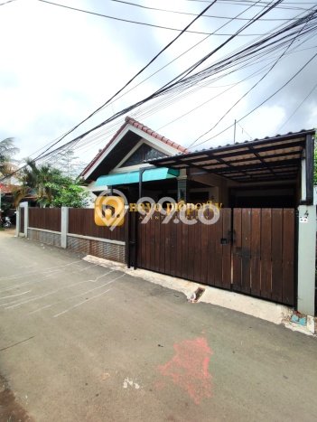 Dijual Rumah Premium dengan Fasilitas Sekitar Komplit di Cipayung, Jakarta Timur Dijual Rumah Premium dengan Fasilitas Sekitar Komplit di Cipayung, Jakarta Timur
