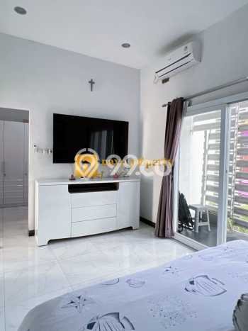 Rumah Modern Minimalis 3 KT Bisa Langsung Pindah di Wiyung Rumah Modern Minimalis 3 KT Bisa Langsung Pindah di Wiyung