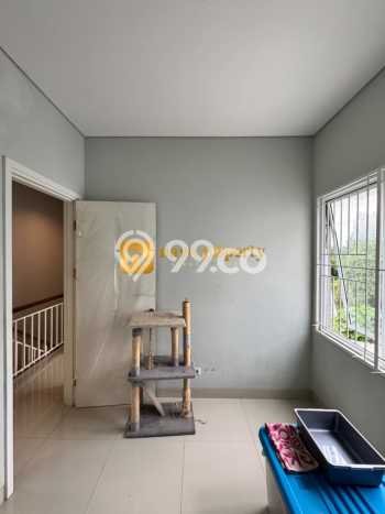Rumah Eksklusif Dijual LT 143m2 di Ciputat Timur, Tangerang Selatan Rumah Eksklusif Dijual LT 143m2 di Ciputat Timur, Tangerang Selatan