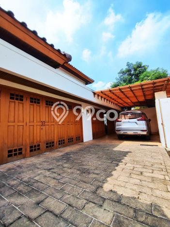 Ready to Use! Luxury House LT 600m2 Desain Elegan di Rawamangun Ready to Use! Luxury House LT 600m2 Desain Elegan di Rawamangun
