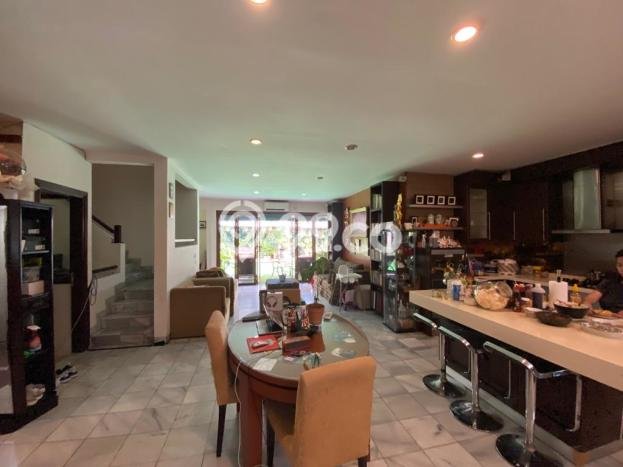 Rumah Elit Modern Siap Huni di Cirendeu Jakarta Selatan Rumah Elit Modern Siap Huni di Cirendeu Jakarta Selatan