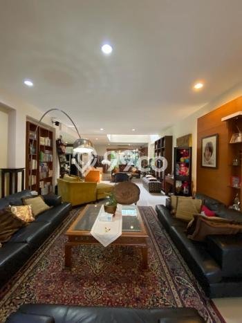 Rumah Elit Modern Siap Huni di Cirendeu Jakarta Selatan Rumah Elit Modern Siap Huni di Cirendeu Jakarta Selatan