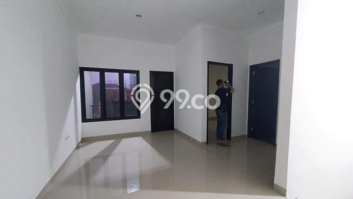 Dijual Rumah 3 Kamar Lokasi Ideal Bagus dan Strategis di Cinere Dijual Rumah 3 Kamar Lokasi Ideal Bagus dan Strategis di Cinere