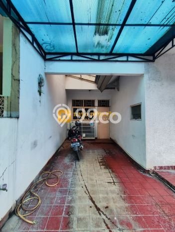 Ready to Use! Luxury House LT 180m2 Desain Elegan di Cipinang Melayu Ready to Use! Luxury House LT 180m2 Desain Elegan di Cipinang Melayu