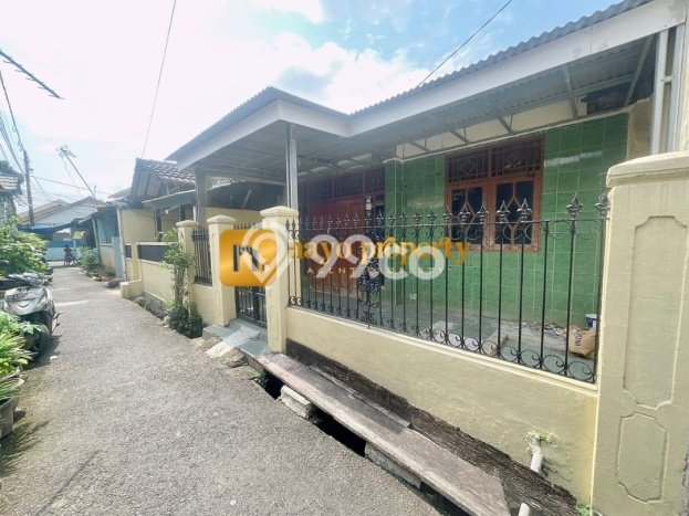 Rumah Luas Asri 3 KT Siap Huni di Klender Jakarta Timur Rumah Luas Asri 3 KT Siap Huni di Klender Jakarta Timur