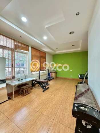 Rumah Mewah LB 350m2 Siap Huni Desain Elegan di Cipete, Jakarta Selatan Rumah Mewah LB 350m2 Siap Huni Desain Elegan di Cipete, Jakarta Selatan