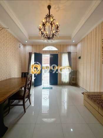 Hunian Mewah Siap Huni LT 168m2 di Pejaten, Jakarta Selatan Hunian Mewah Siap Huni LT 168m2 di Pejaten, Jakarta Selatan