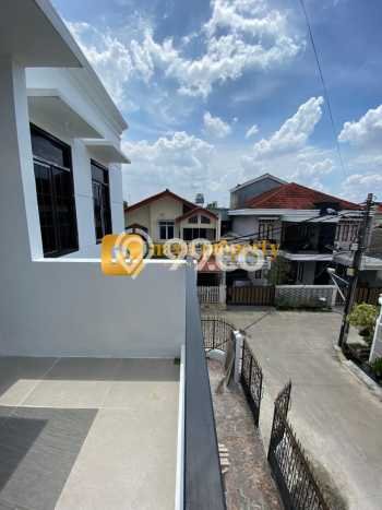 Jual Rumah Modern 4 KT di Jatiwaringin, Bekasi Jual Rumah Modern 4 KT di Jatiwaringin, Bekasi