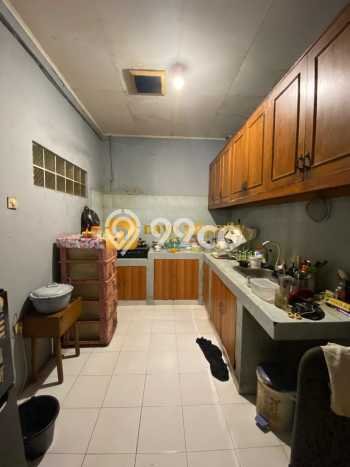 Rumah Luas Asri 4 KT Siap Pakai di Jatiwaringin Bekasi Rumah Luas Asri 4 KT Siap Pakai di Jatiwaringin Bekasi
