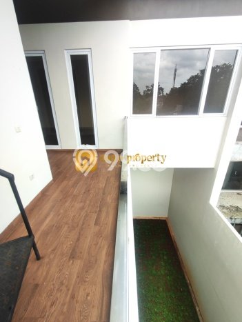 Dijual Rumah Mewah Elegan Dengan View Cantik di TB Simatupang, Jakarta Selatan Dijual Rumah Mewah Elegan Dengan View Cantik di TB Simatupang, Jakarta Selatan